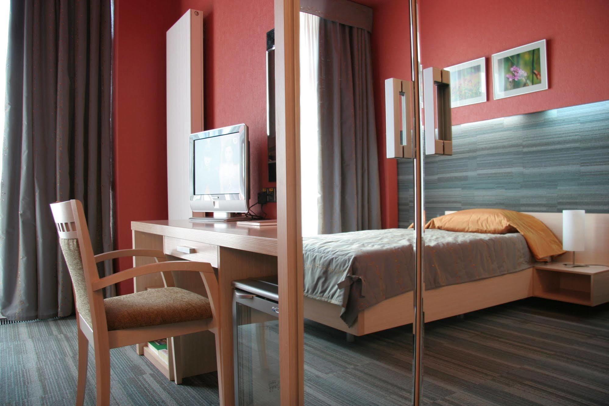 Victoria Hotel & Business Centre Minsk Eksteriør billede